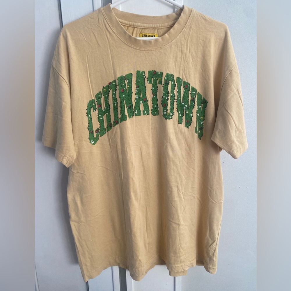 Chinatown Market Floral Arch Tee Sz L